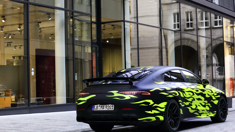 Mercedes-AMG GT Coup&eacute;: il teaser in attesa di Ginevra