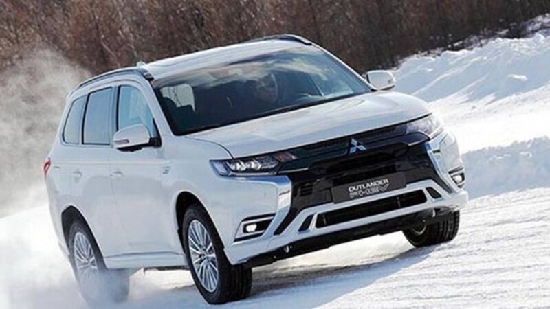 Outlander PHEV, la novit&agrave; Mitsubishi al Salone di Ginevra 2018