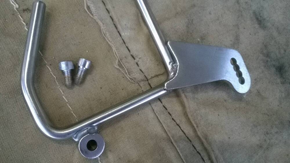 Supporti parabrezza Moto Guzzi (3)