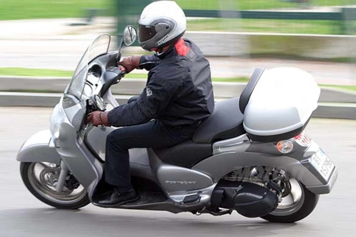 Scarabeo 125 Scarabeo 500 Difetti Prova APRILIA Scarabeo 500 Prove