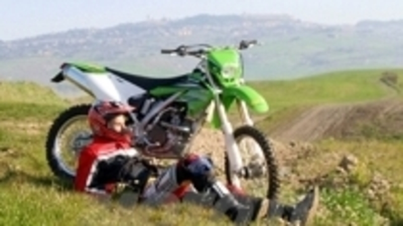 KAWASAKI KXE 125, KXE 250, KXE 250 F