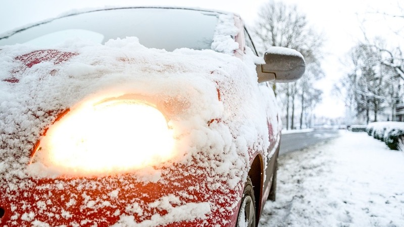 Guidare sulla neve: ecco 7 consigli