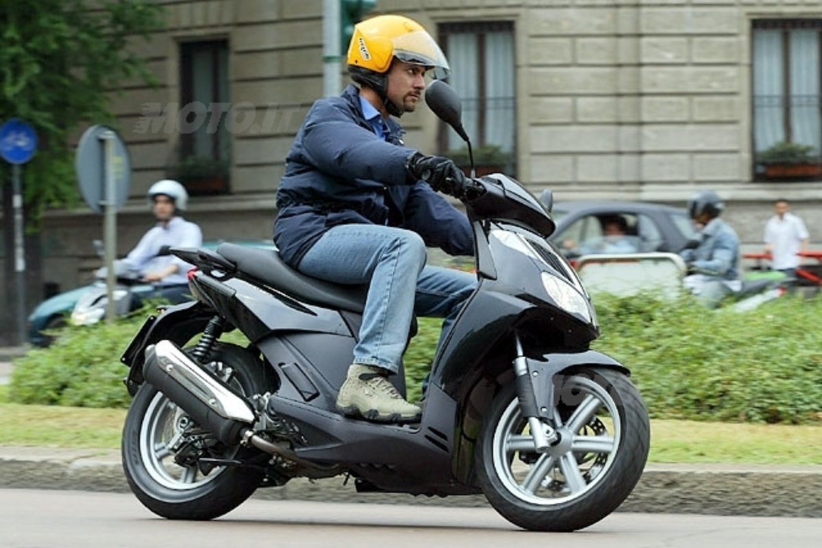 Sportcity 250 Aprilia Sportcity 200 Prezzo Moto Aprilia Sportcity