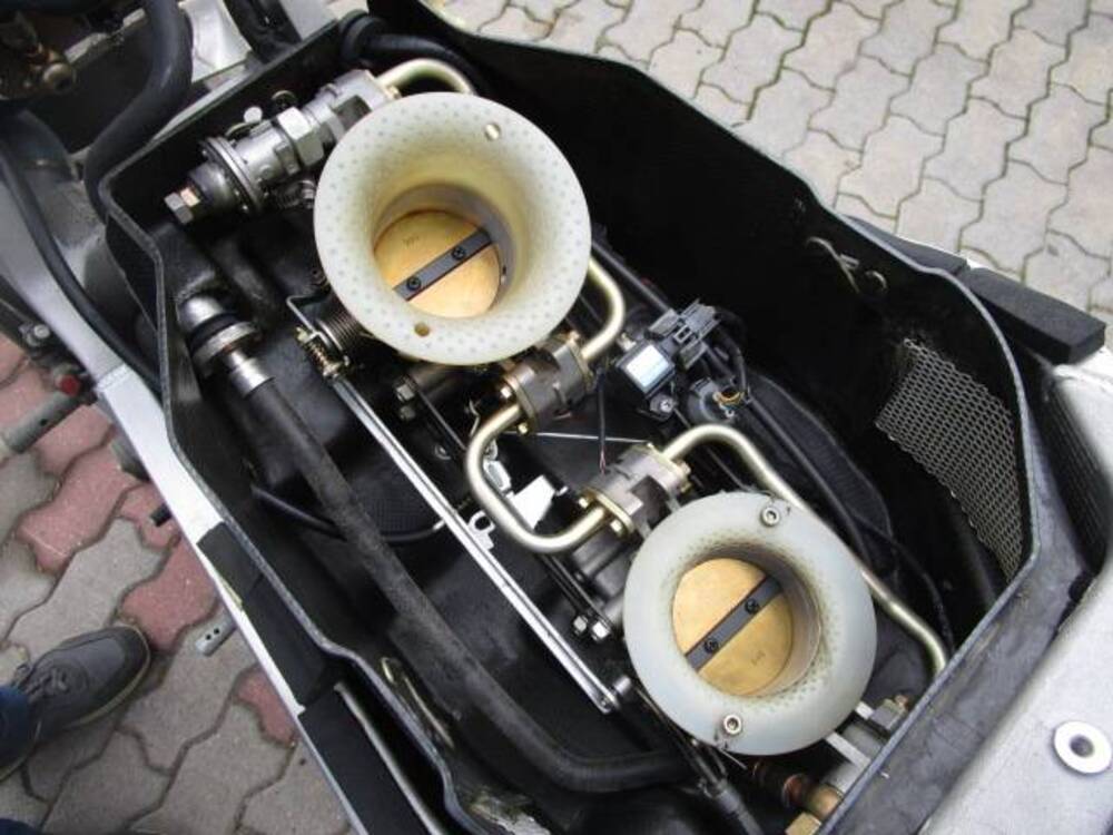 Honda VTR 1000 SP-2 (2002 - 06) (15)