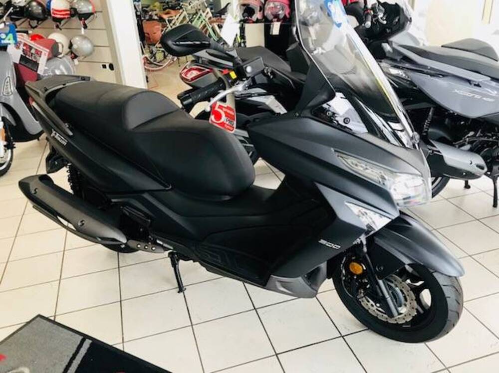 Kymco X-Town 300i (2021 - 24) (2)