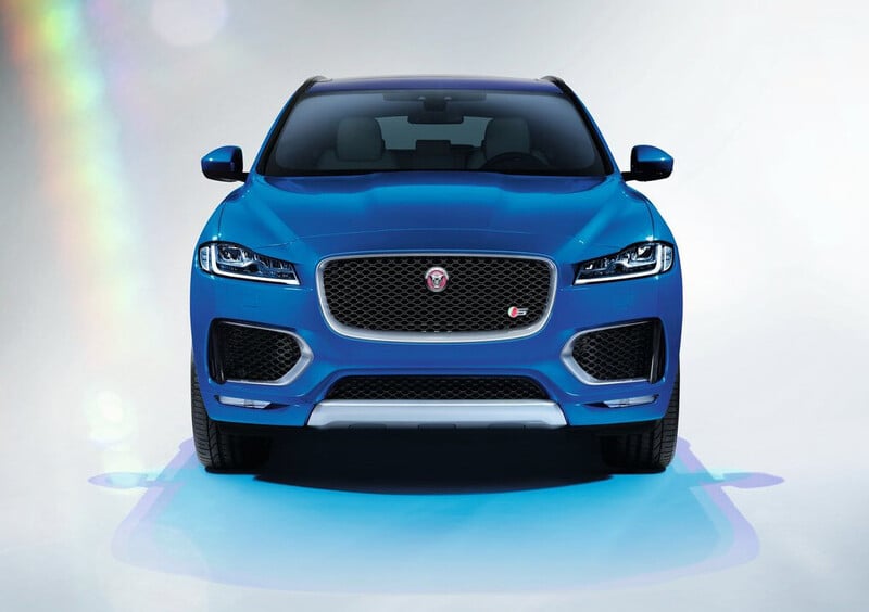 Jaguar F-Pace (2015-->>) (35)