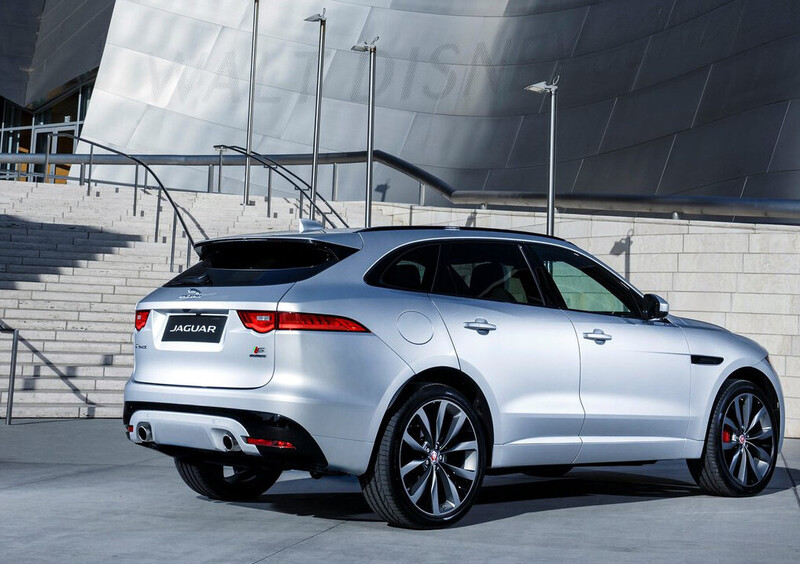 Jaguar F-Pace (2015-->>) (41)