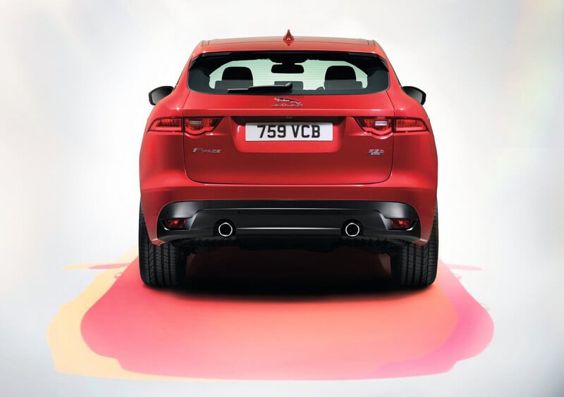 Jaguar F-Pace (2015-->>) (37)