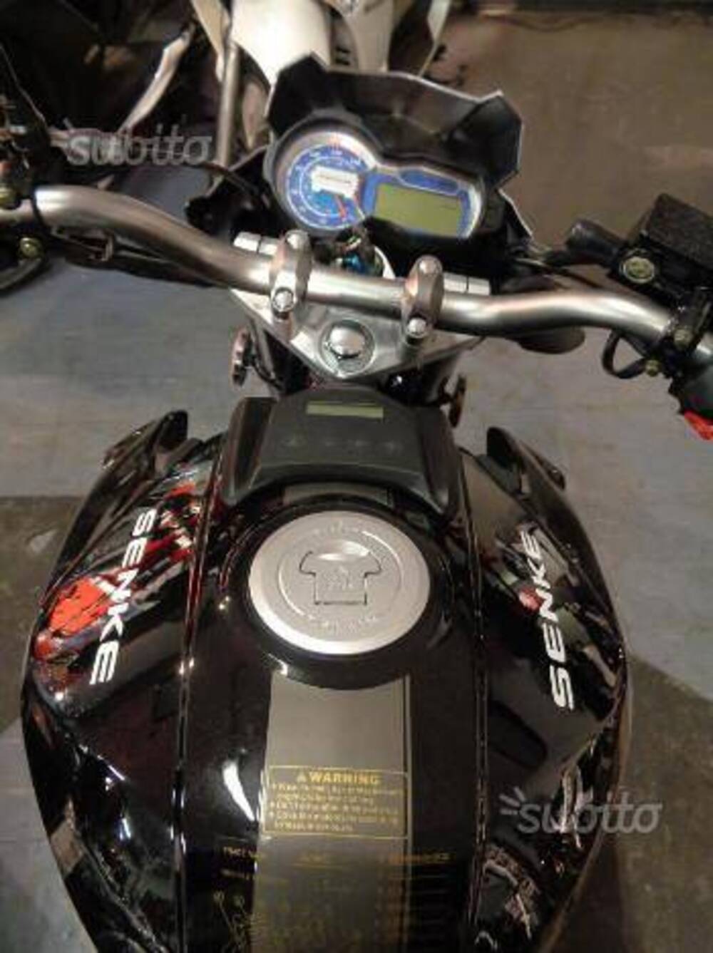 Senke Naked 125 SK (2017 - 20) (2)