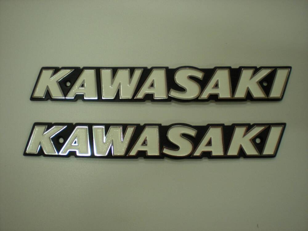 Emblema serbatoio - 560141006 Kawasaki (2)