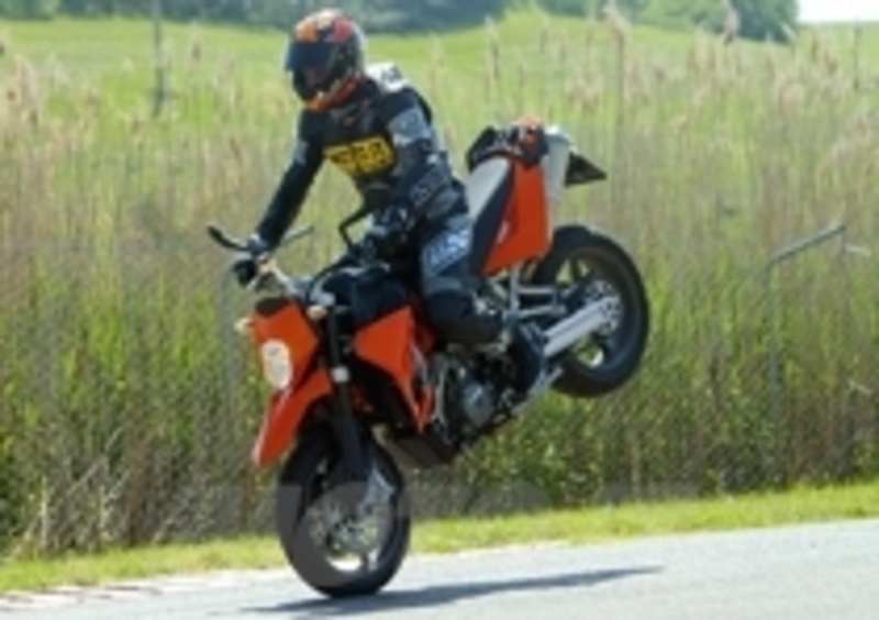 KTM 950 Supermoto