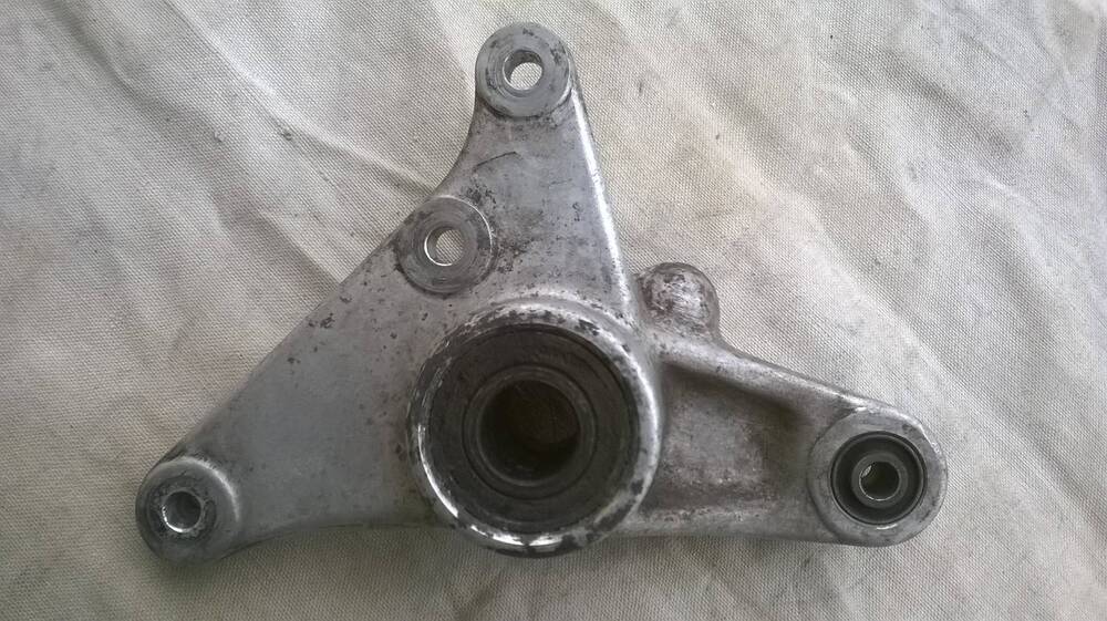 Supporto pinza Freno Aprilia Leonardo (7)