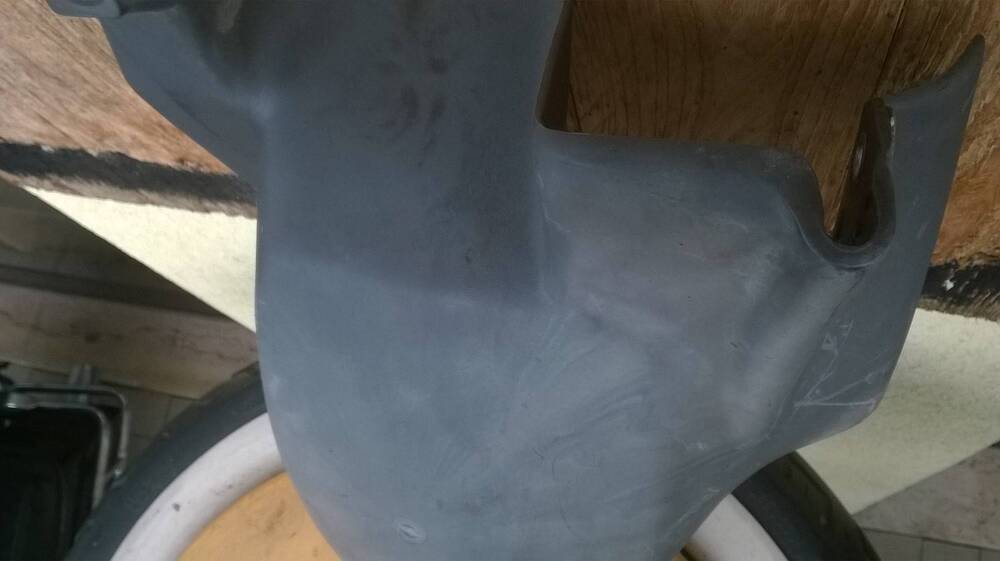 Parafango posteriore Aprilia Leonardo (2)