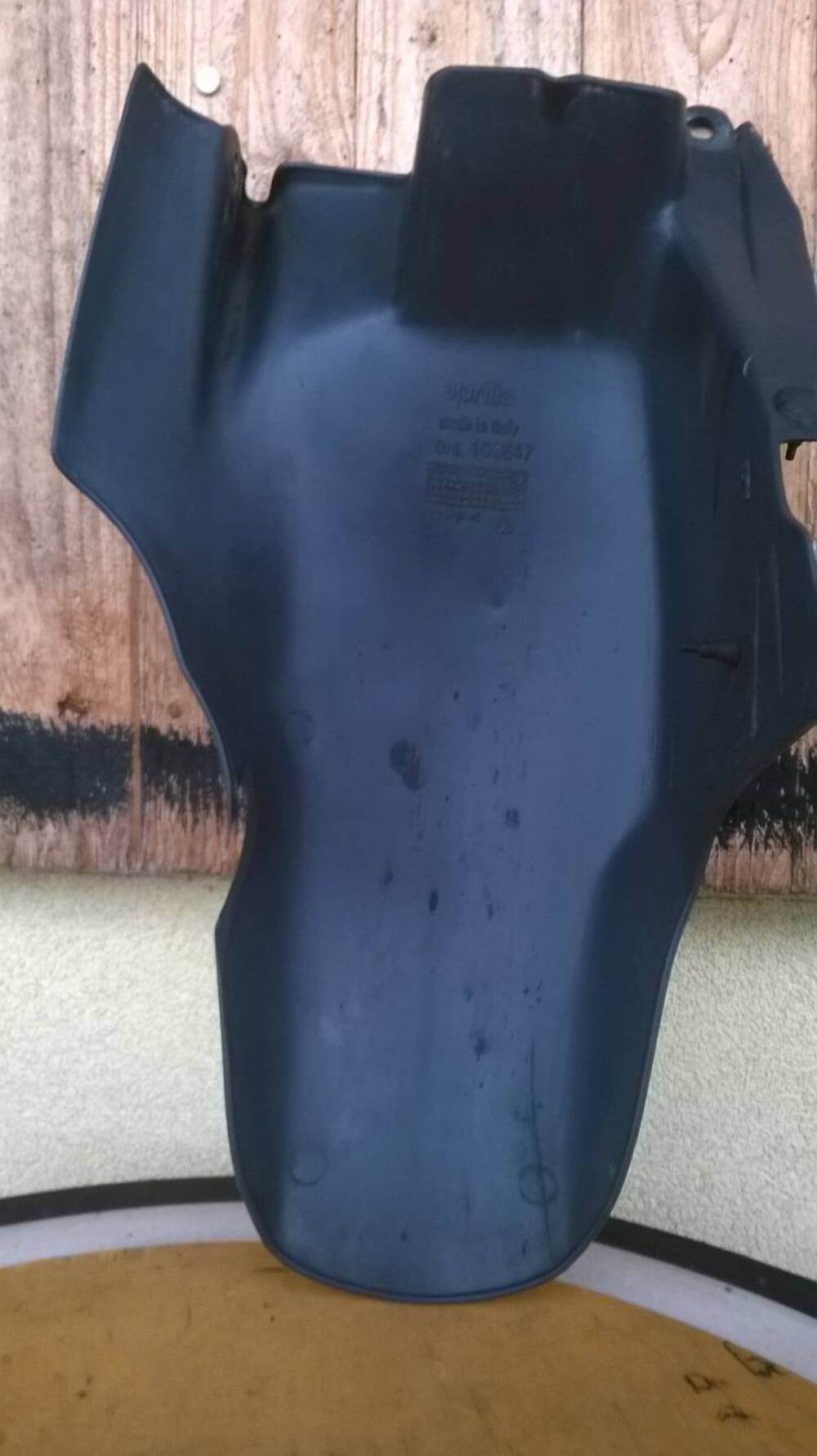 Parafango posteriore Aprilia Leonardo (3)