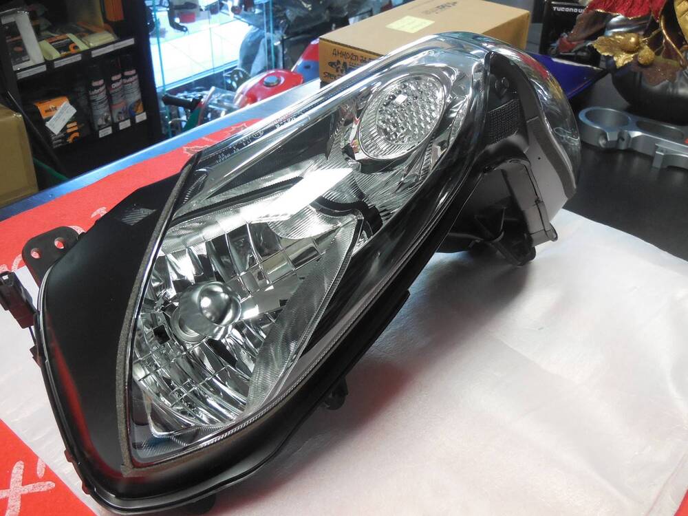 Fanale anteriore originale per Kawasaki ZX10 R 200 (2)