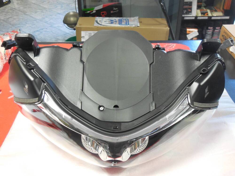 Fanale anteriore originale per Kawasaki ZX10 R 200 (3)