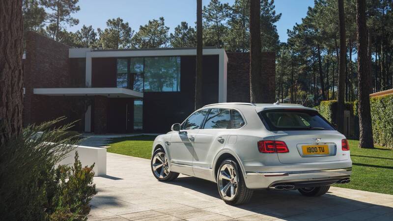 Bentley Bentayga Hybrid al Salone di Ginevra 2018