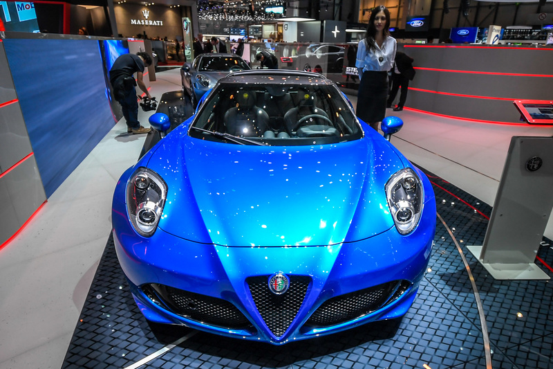 Alfa Romeo 4C, al Salone di Ginevra 2018 le Competizione e Italia