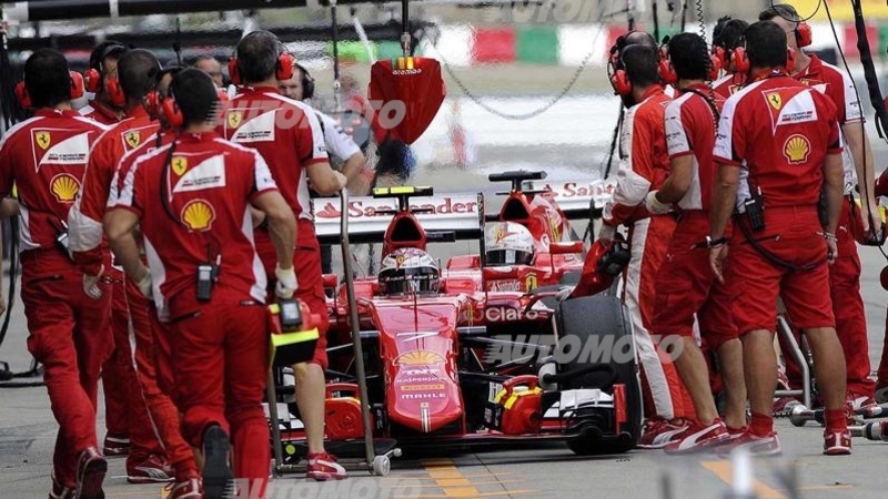 F1, Gp Giappone 2015: pit stop da record per la Ferrari