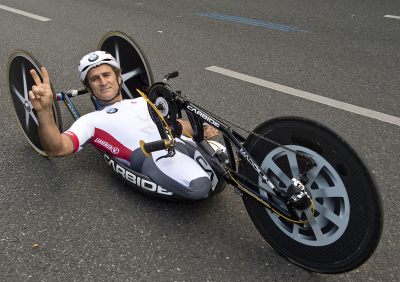 Zanardi eroico alla Maratona di Berlino