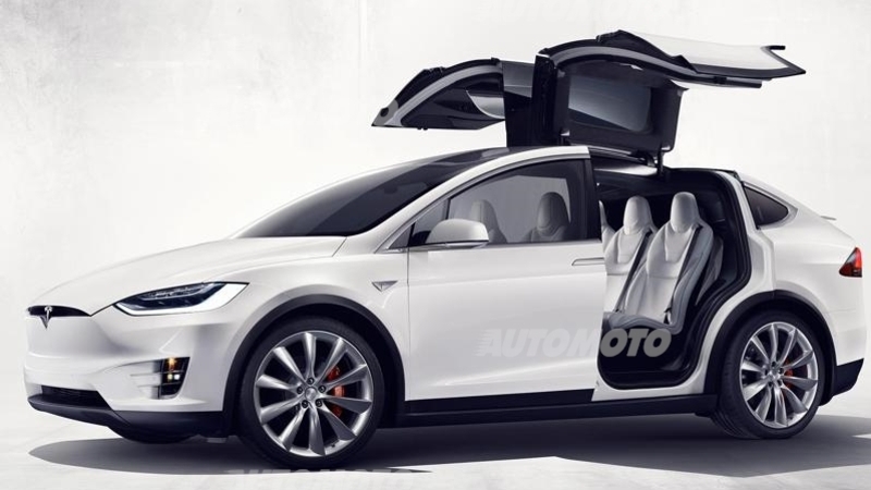 Tesla Model X, ecco la versione di serie