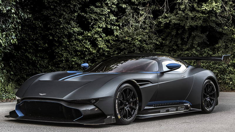 Aston Martin Vulcan e Castrol EDGE: alla ricerca del limite