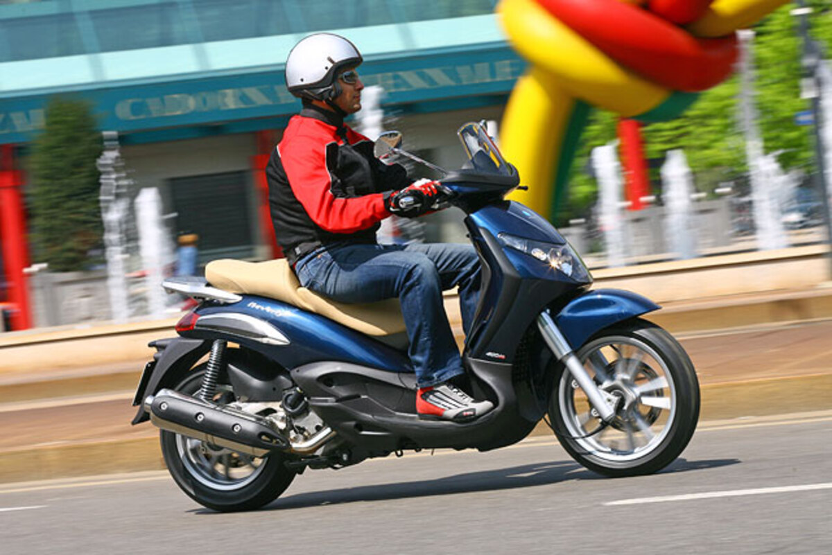 Prova Piaggio Beverly 400 Prove