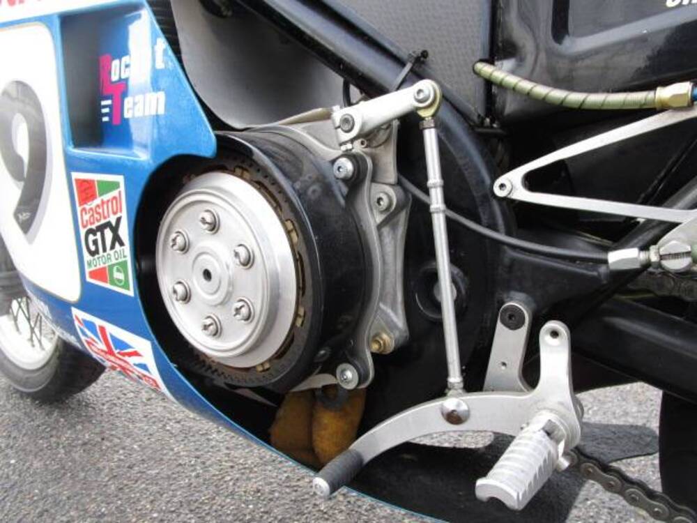 Triumph TRIDENT ROB NORTH 750 (8)