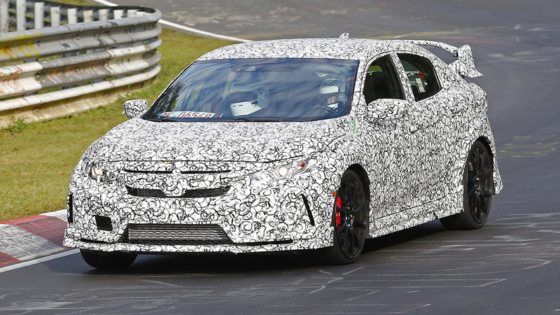 Nuova Honda Civic Type R: la sedan &egrave; gi&agrave; al Ring