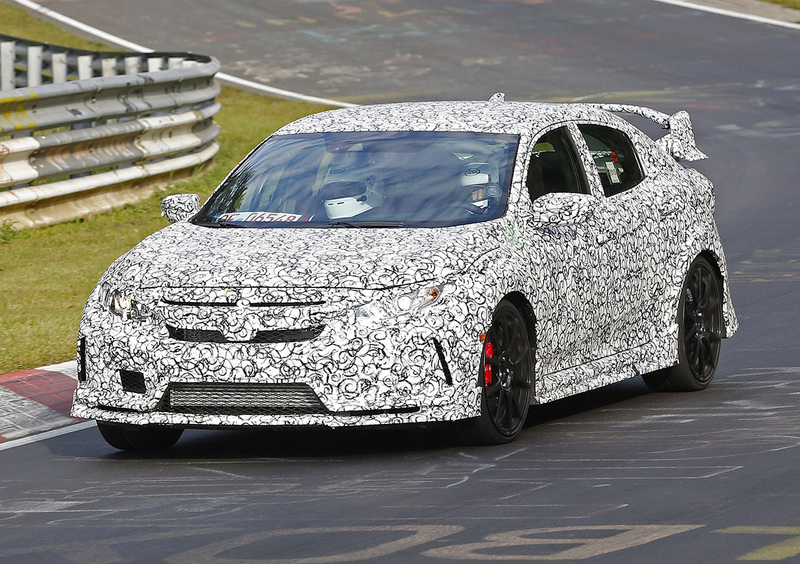 Nuova Honda Civic Type R: la sedan &egrave; gi&agrave; al Ring