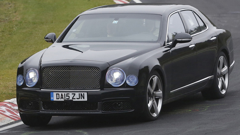 Bentley Mulsanne restyling: beccata al Ring, si ispira alla Bentayga