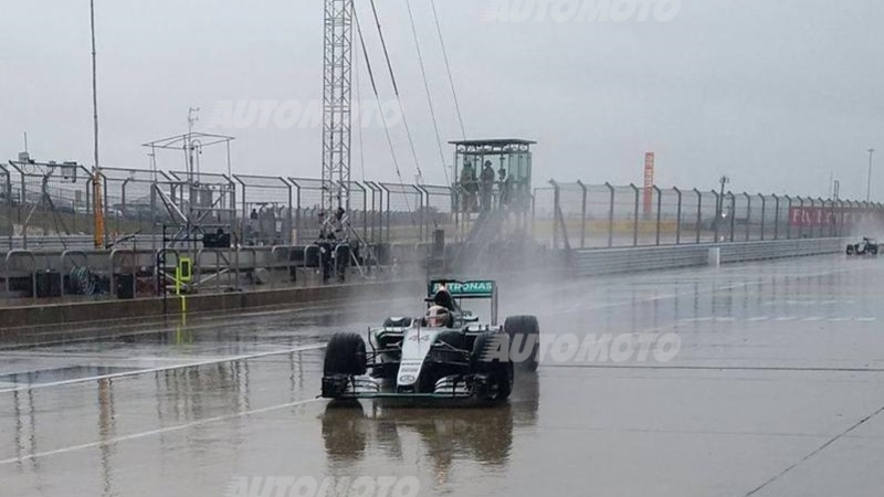 F1, Gp Stati Uniti 2015: qualifiche rimandate a domani causa maltempo