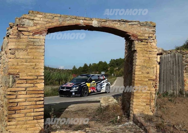 WRC Catalunya. Clamoroso! Fuori Ogier, vince Mikkelsen (VW Polo R)