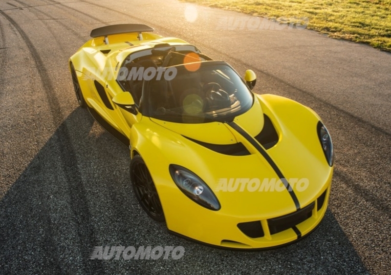 Hennessey Venom GT, l'auto più veloce del mondo adesso ha 1.471 CV
