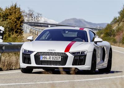 Nuova Audi R8 V10 RWS: trazione posteriore in serie limitata per puristi [video]