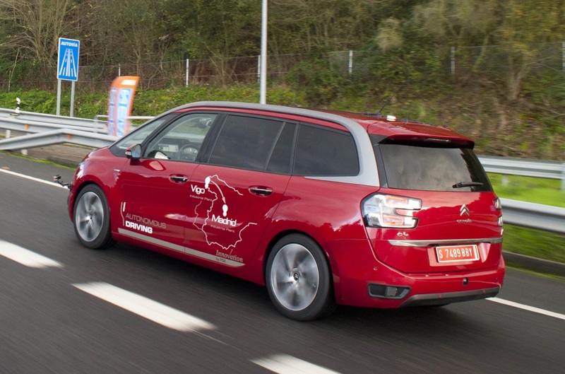 PSA Peugeot Citroen: da Parigi a Madrid a guida autonoma