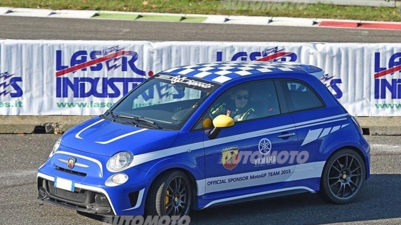 Monza Rally Show 2015: Vale Rossi in ricognizione sulla Abarth 695 Yamaha