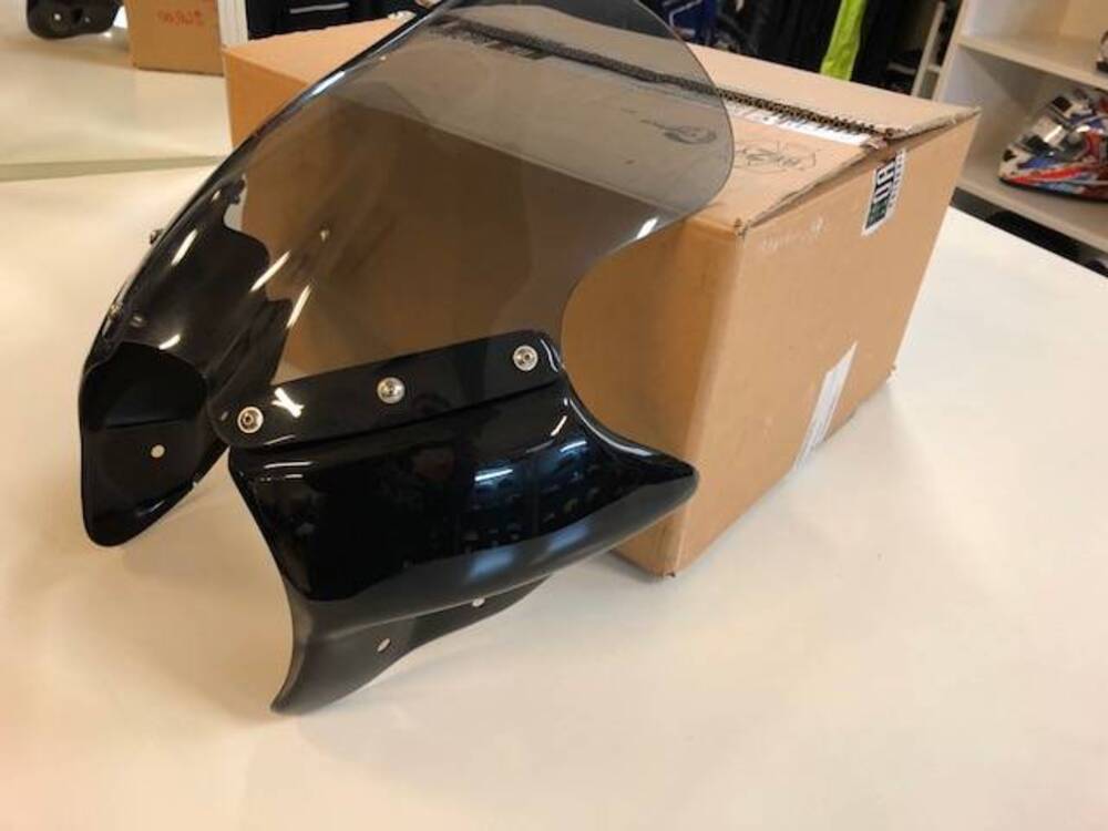 Cupolino Honda Hornet 2003-2004 verniciato nero Road Rancing (2)