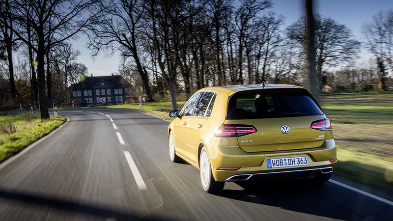 Volkswagen Golf 1.5 TSI ACT BlueMotion, efficiente come un Diesel