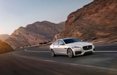 Nuova Jaguar XF: la video-prova