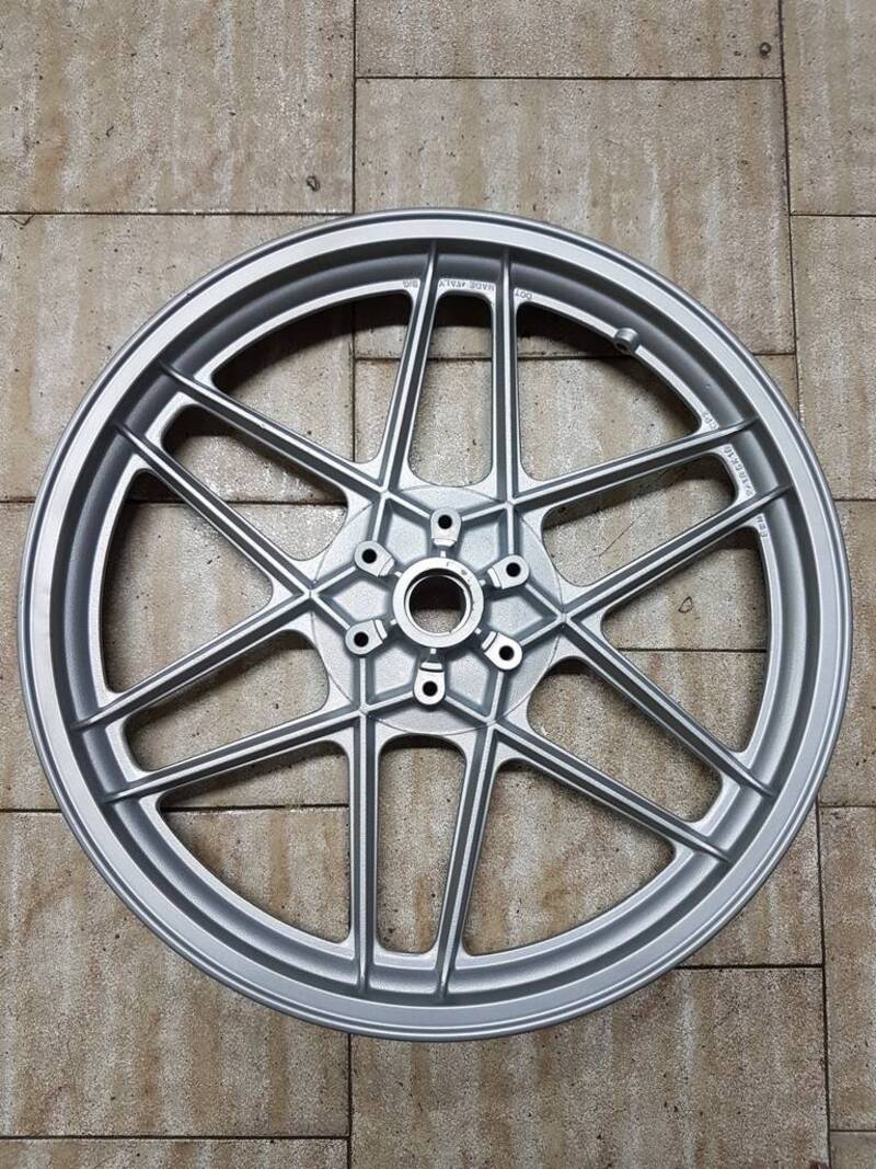 Ruota ant. nuda grigio met. Moto Guzzi V35II