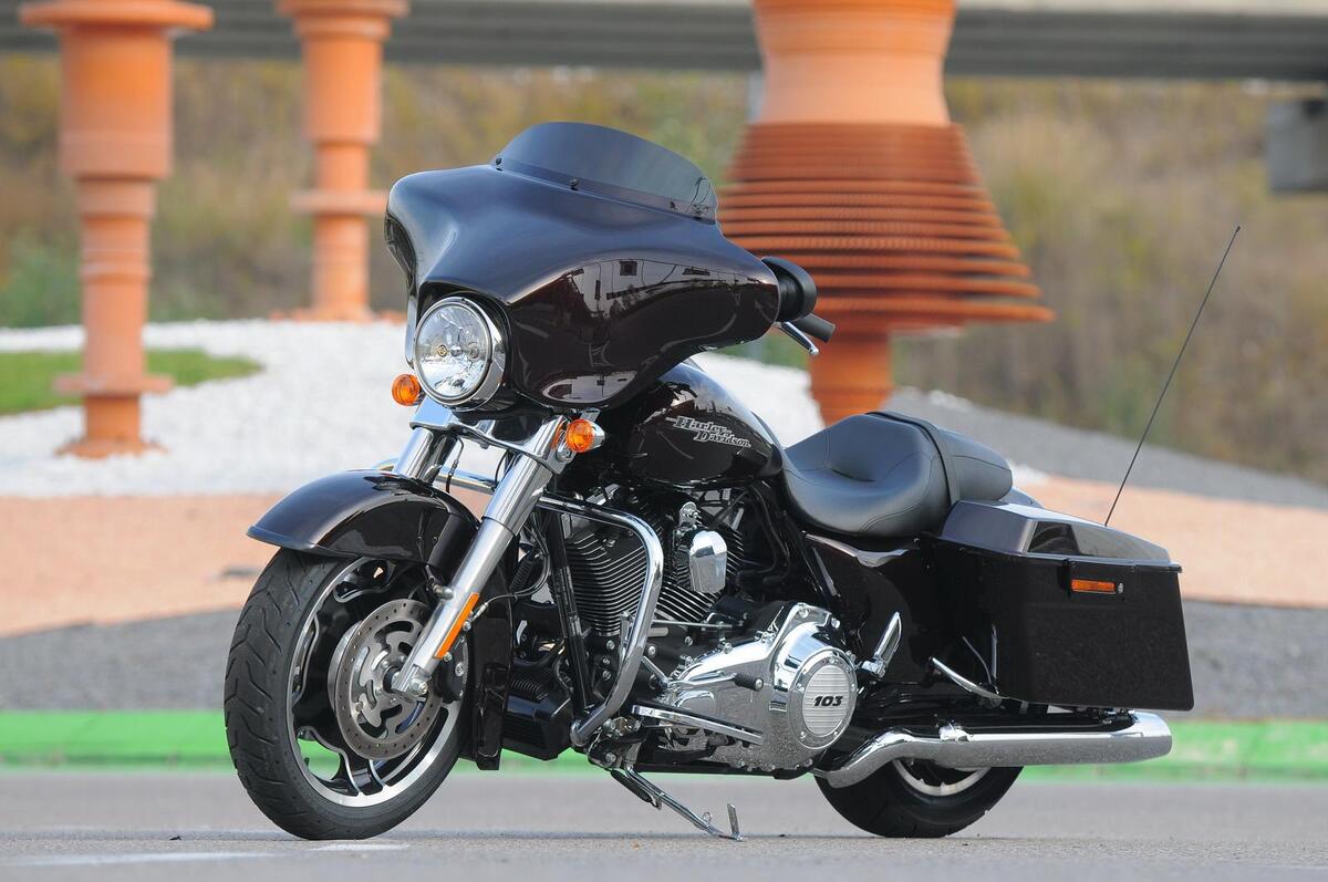Harley-Davidson 1690 Road Glide (2007 - 12)