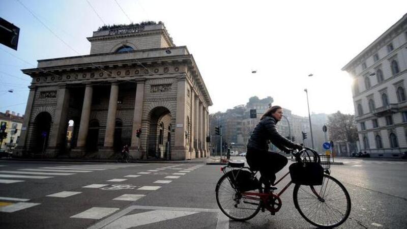 Scattano i blocchi del traffico in tutta Italia. Ma &egrave; polemica (info, orari, citt&agrave;)