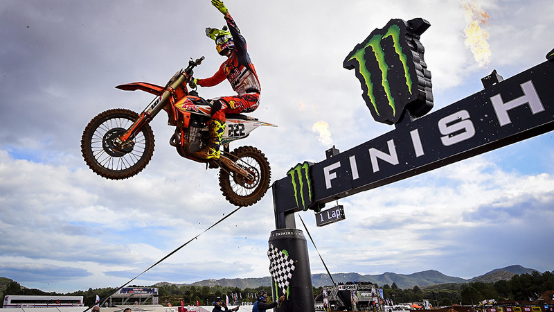 MXGP. Cairoli e Jonass vincono il GP di Spagna