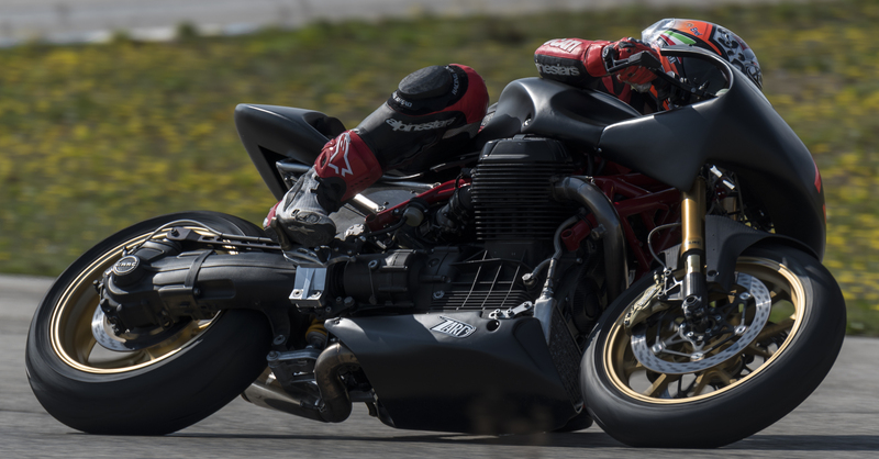 Le Moto Guzzi diventano da pista con Guareschi