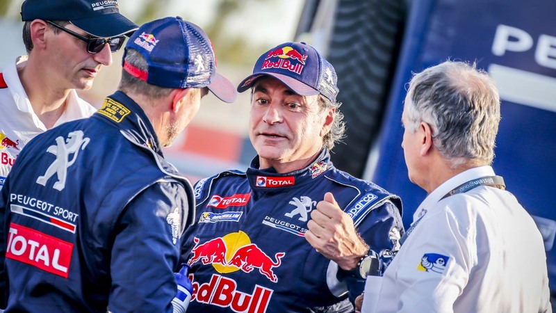 Dakar 2016 Peugeot. 11 chilometri per 111. Carlos Sainz subito Star