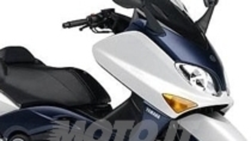 Guida a Yamaha T-Max 500