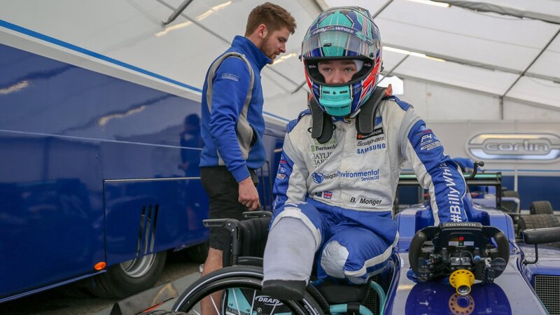 Billy Monger a podio al debutto nella F3 britannica