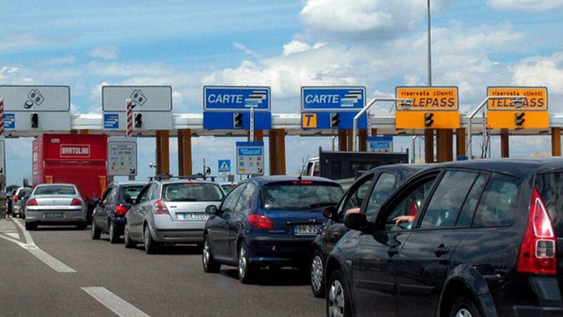 Autostrade: tutti gli aumenti del 2016