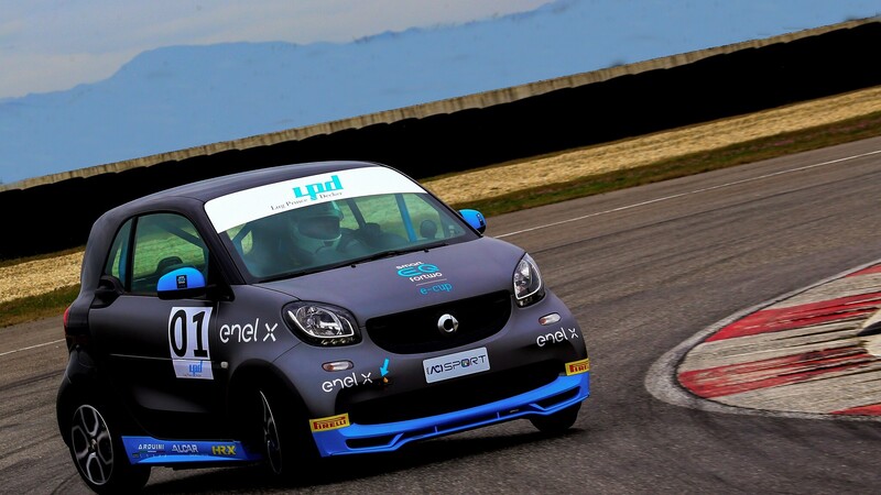 Smart EQ ForTwo e-cup, il 1&deg; trofeo italiano monomarca 100% elettrico